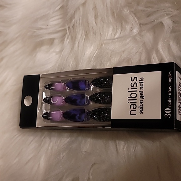 New Nailbliss 30 Salon Gel Nails w/ gel glue mini file and manicure stick - Picture 2 of 2